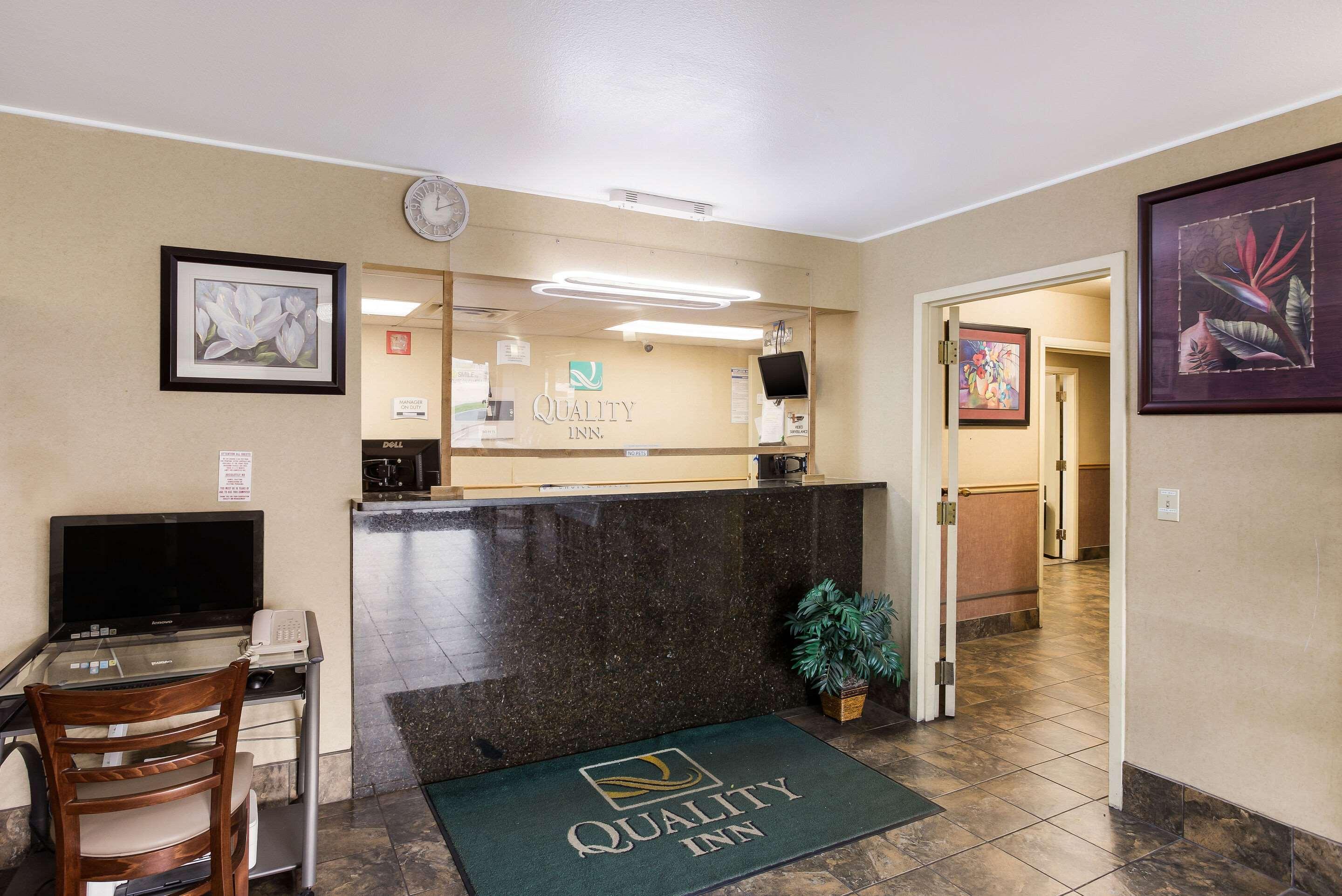 Quality Inn Airport Boise Exterior photo